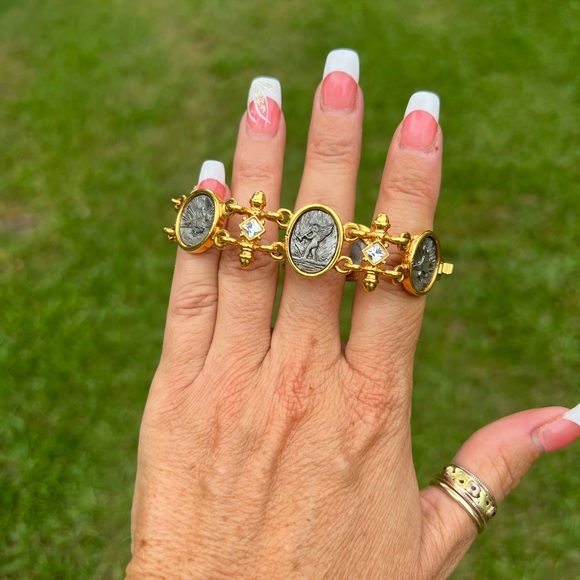 Vintage Premier Designs, Pegasus & Angel Bracelet With Gray Cameos & Crystals - Picture 3 of 16